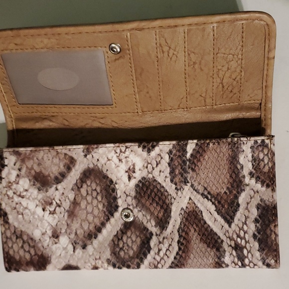Miche snakeskin texture print yan & grey full size wallet - Picture 6 of 7